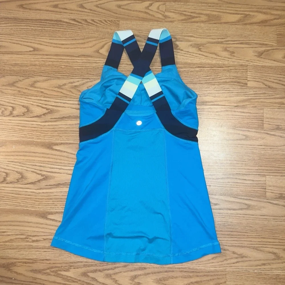 Lululemon Aquamarine Blue Teal PUSH YOUR LIMITS Yoga Tank‎ Women's Size 6